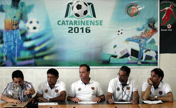 Carlos Crispim, Luiz Carlos Espindola, Sandro Mattos, Vayran da Silva e Delfim Peixoto Neto.